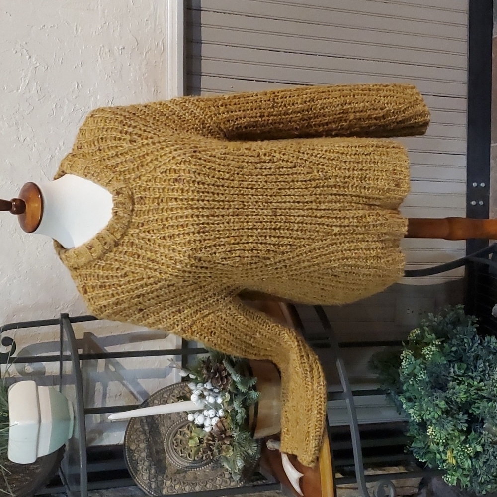 💞Universal Thread* Sweater - Picture 2 of 8
